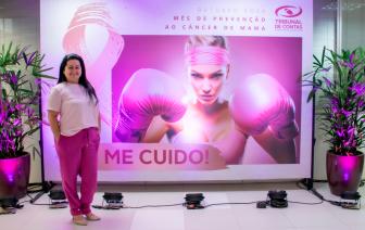  - Foto por 
