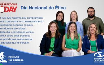  - Foto por 