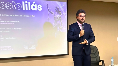 Experiência do Tribunal do Júri e reflexões sobre o machismo marcam palestra em alusão aos 20 anos da Lei Maria da Penha
