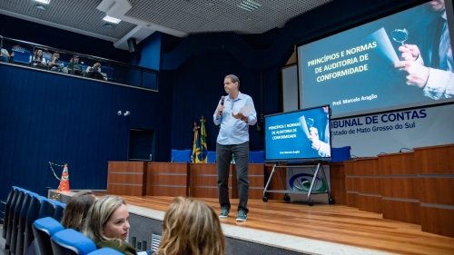 O curso faz parte do “Projeto de Formação Continuada em Auditoria”, cujo objetivo é proporcionar aos participantes o conhecimento dos princípios e normas essenciais da auditoria no setor público, além dos requisitos organizacionais para as Entidades Fiscalizadoras Superiores (EFS) e Tribunais de Contas (TCs), conforme as normas ISSAI e NBASP.