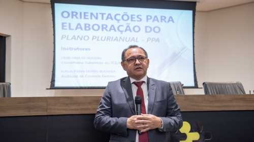 TCE-MS orienta servidores municipais sobre elaboração do Plano Plurianual TCE-MS orienta servidores municipais sobre elaboração do Plano Plurianual