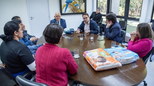 As demandas incluem o fornecimento de fraldas descartáveis, alimentação especial, medicamentos e outros insumos indispensáveis para crianças com síndrome de down, transtorno do espectro autista, paralisia cerebral, dificuldades de locomoção, além de crianças acamadas ou que necessitam de alimentação por sonda e parenteral.