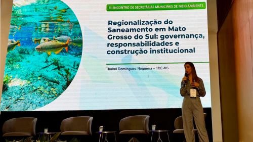 A participação no evento também proporcionou a troca de experiências com gestores municipais e especialistas da área, contribuindo para a disseminação de informações técnicas e para o fortalecimento da atuação orientativa do TCE-MS junto aos jurisdicionados.