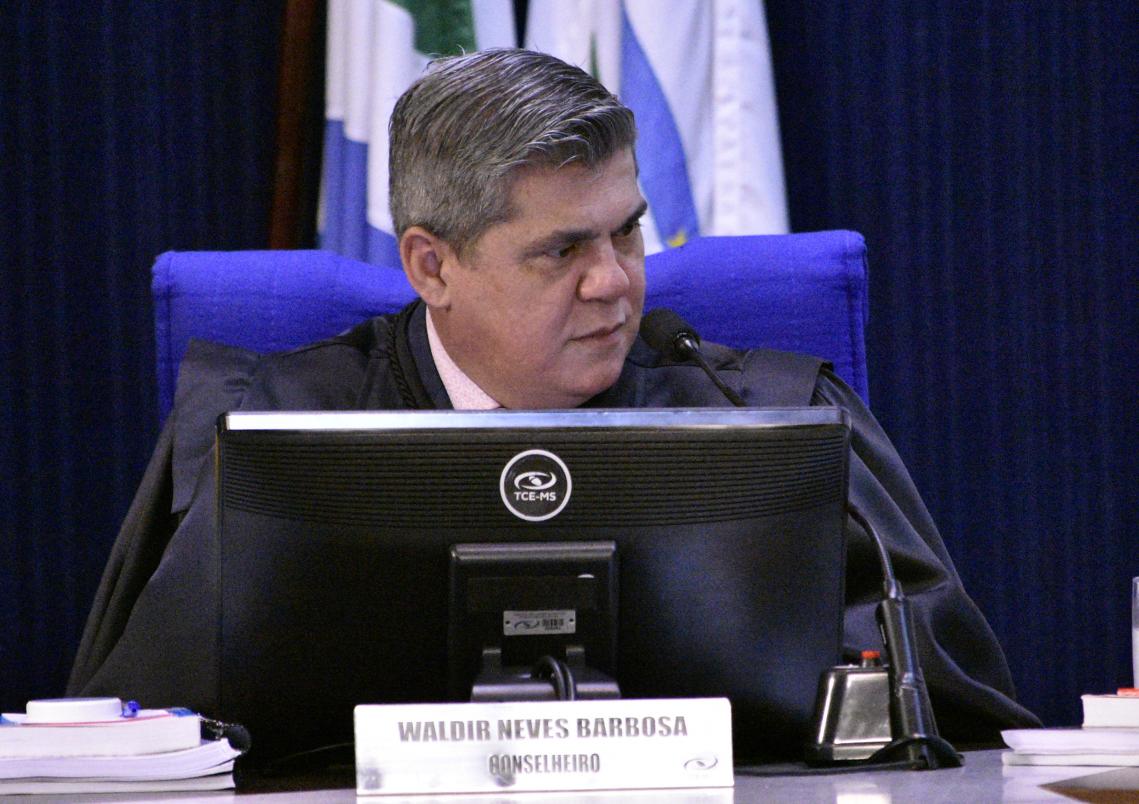 Conselheiro Waldir Neves, relator da Consulta. - Foto por: Mary Vasques