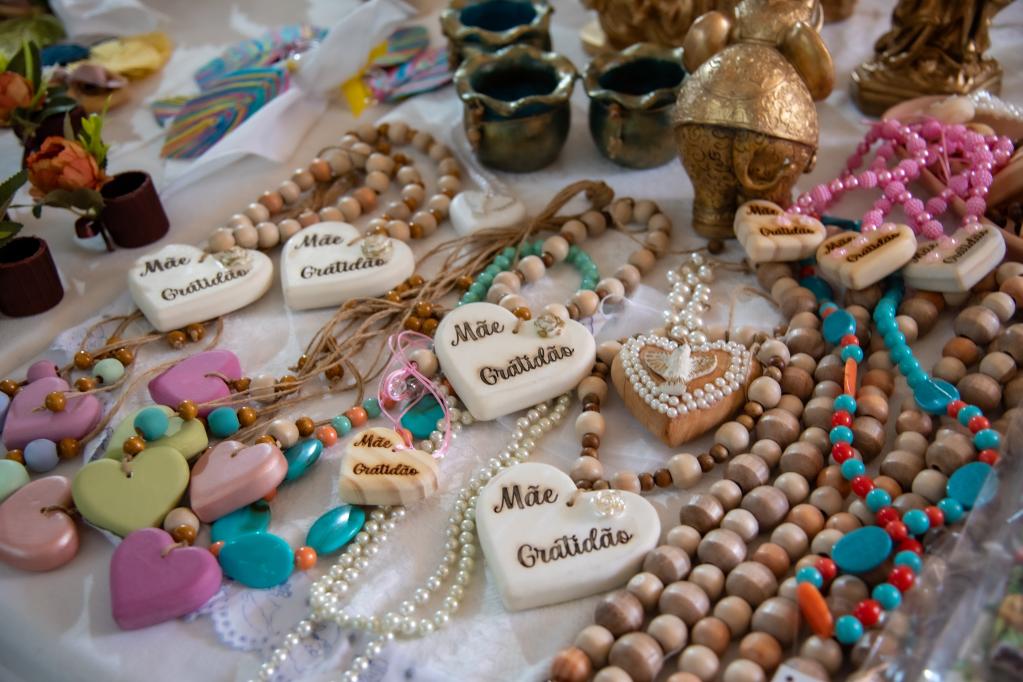 TCE-MS promove feira com opções artesanais para presentear no Dia das Mães