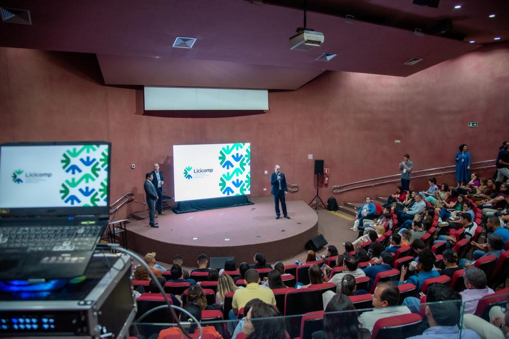 TCE-MS apresenta o Sistema e-Sfinge no 1º Congresso Estadual de Licitações e Compras Públicas de MS
