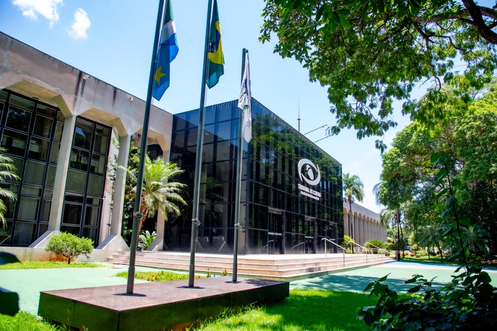 TCE-MS retoma atividades e atendimento ao público nesta quarta-feira (7) TCE-MS retoma atividades e atendimento ao público nesta quarta-feira (7)