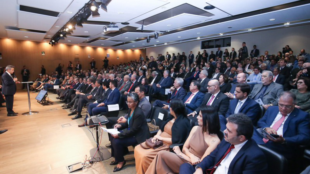 TCE-MS assume posição estratégica na Atricon com posse da nova Diretoria 2026-2027 TCE-MS assume posição estratégica na Atricon com posse da nova Diretoria 2026-2027