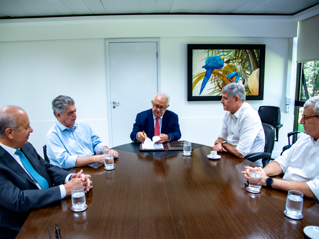 TCE-MS e Sanesul firmam cooperação para uso sustentável da água TCE-MS e Sanesul firmam cooperação para uso sustentável da água