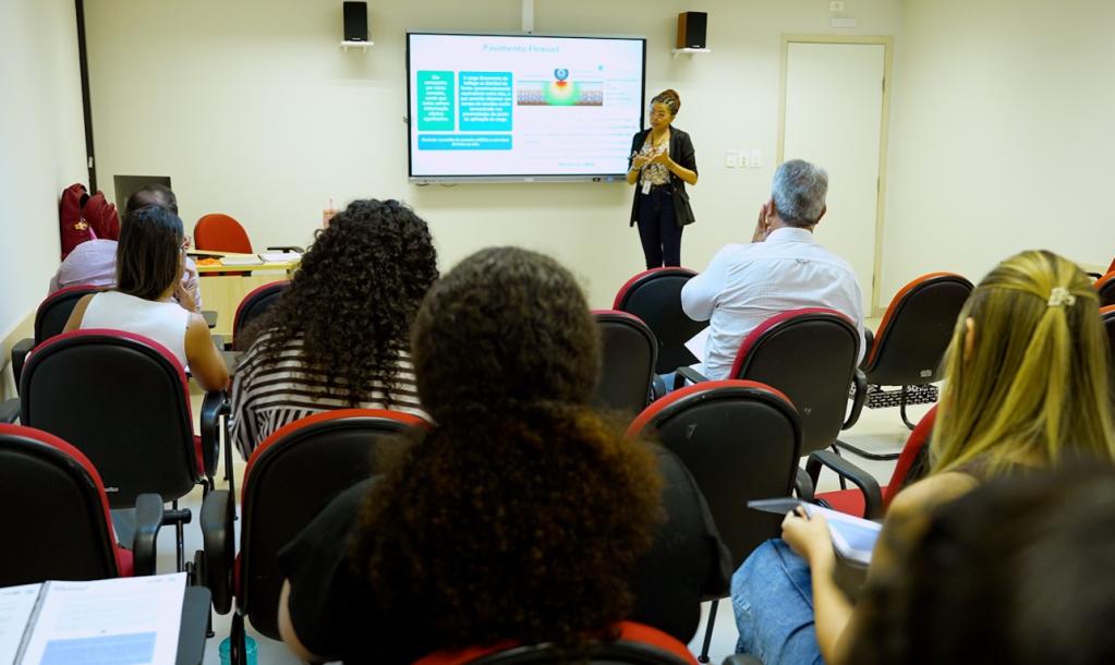 TCE-MS promove curso sobre manutenção de pavimentação para auditores de controle externo