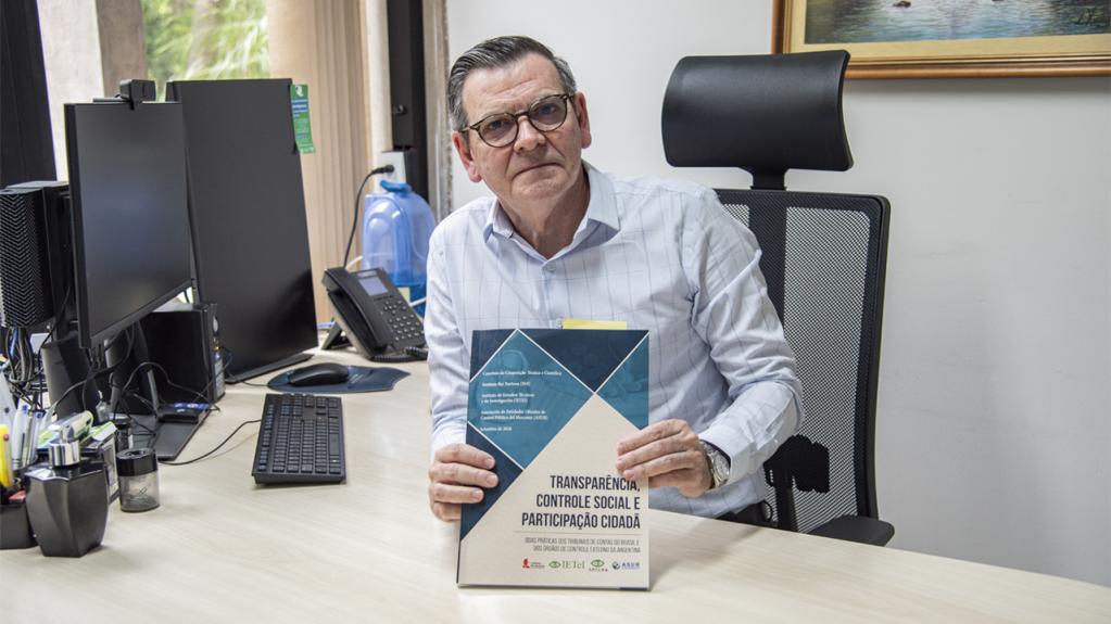 TCE-MS é destaque em livro sobre transparência, controle social e participação cidadã 